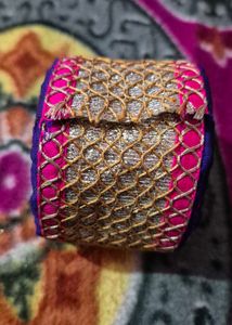 Embroidered Border Lace