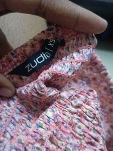 Zudio Floral Smocked Top