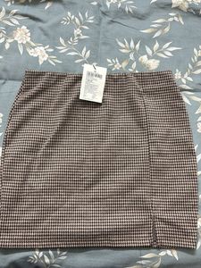 Houndstooth Mini Skirt with Slit