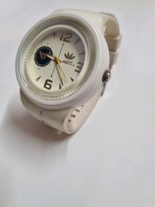 Watch ⌚️ White Color For Man 80%off