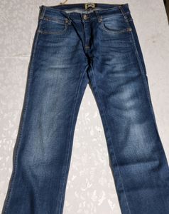 Trendy Men's Wrangler Jeans