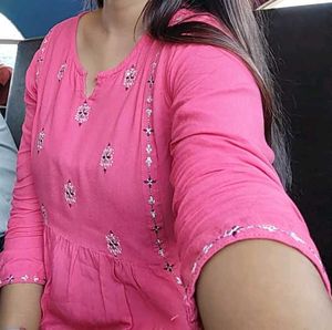 Beautiful Pink Embroidered Kurta