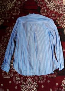H&amp;M Blue Striped Button-Down Shirt