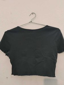 H&amp;M Crop Top. No Defects.
