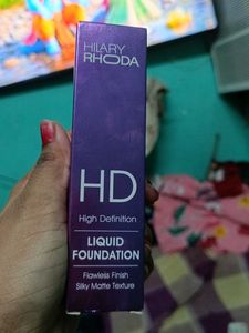 High definition.liquid foundation for flawless fin