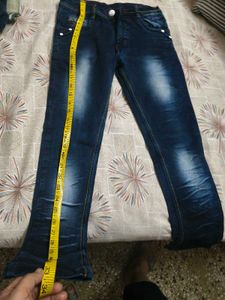 Blue Washed Denim Jeans fir 6-8 years