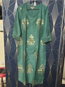 Elegant Green Kurta with Gold Print
