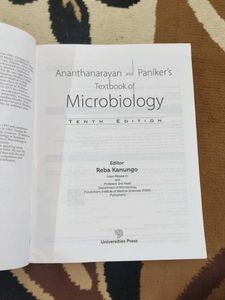 Ananthanarayan and Paniker's Microbiology Textbook