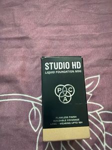 Studio HD Liquid Foundation Mini