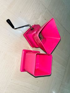 Manual Kitchen Slicer { juice mixer } - Pink