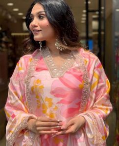 Pink Floral Print Kurta Set with Dupatta💖
