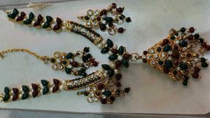 Exquisite Kundan & Pearl Jewelry Set