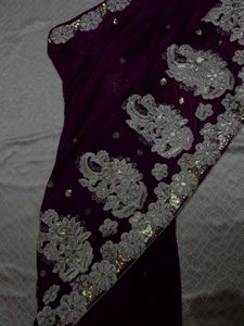 Elegant Embellished Purple Y2K Saree