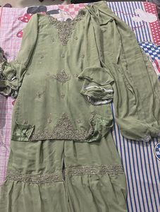 green kurta set