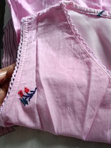 pink top