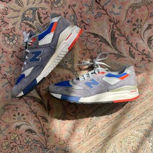 New Balance 990