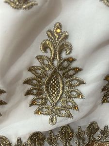 Elegant White &amp; Gold Embroidered Kurta