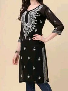 Elegant Black Embroidered Kurta