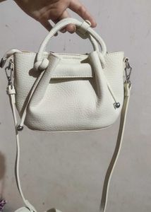 cream bag .