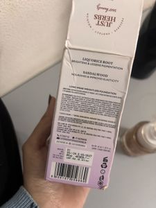 Just Herbs Weightless Foundation