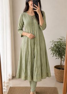 Avassa Green Kurta with Gold Print