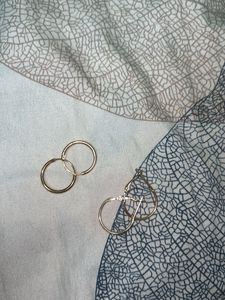 Box of jewellery