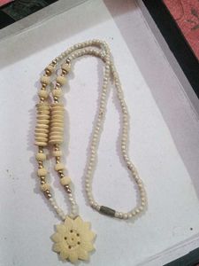 Unique Beaded Flower Pendant Necklace
