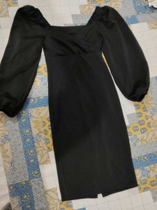 Chic Black Puff Sleeve Midi Dress