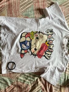 hello kitty tshirt😽😽😽😽