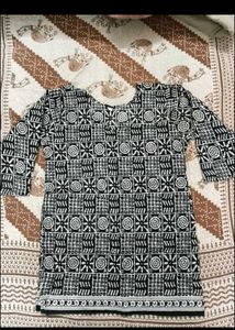 Stylish Black & White Printed Kurta
