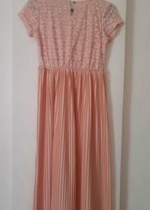Elegant Lace &amp; Pleated Maxi Dress
