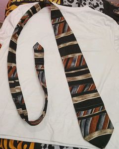 PURE SILK TIE