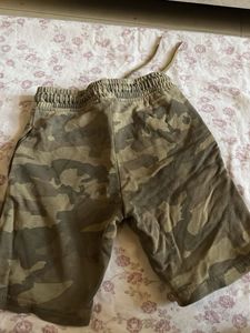 Camouflage Print Sweat Shorts