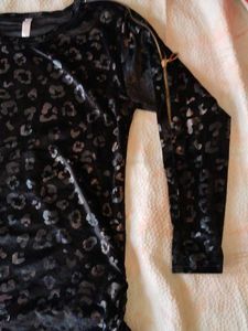 Stylish Black Velvet Leopard Print Top