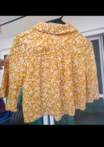 Yellow cute crop top