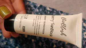 Sunscreen ( Spf 30)