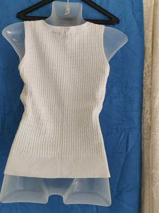 White Sleeveless Tank Top