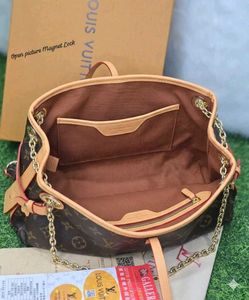 LV 12A QUALITY BEAUTIFUL &amp; CLASSY SLING BAG*