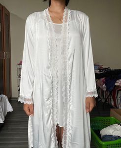 Elegant White Lace Robe and Nightgown Set