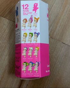 Decorative Mini Figure HPPIFRS - Looking Back Seri