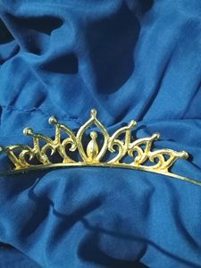 Beautiful Shiny Golden Princess Tiara/Crown