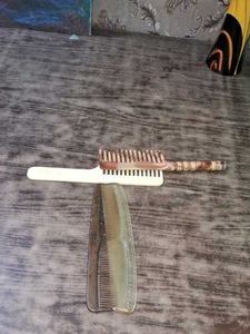 Vintage Comb Set of 4