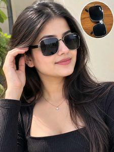 Stylish Square Sunglasses