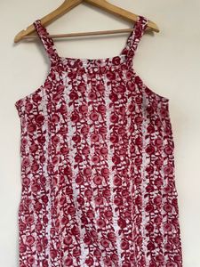 Floral Print Sleeveless Kurta