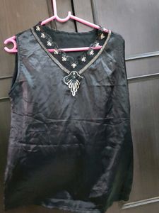 Elegant Black Sleeveless Blouse