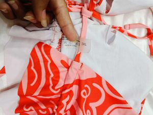 🇳🇿💫🎀Red &amp; Pink Abstract Print Bikini Top