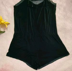 Very Cute And Beautiful Jumpsuit
