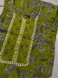 Green Floral Kurta Set with Yellow Bottom