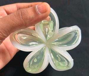 Cute Flower Claw Clips (Set of 3)
