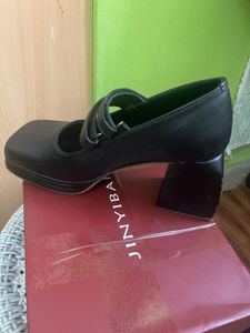 little box maryjane platform heels